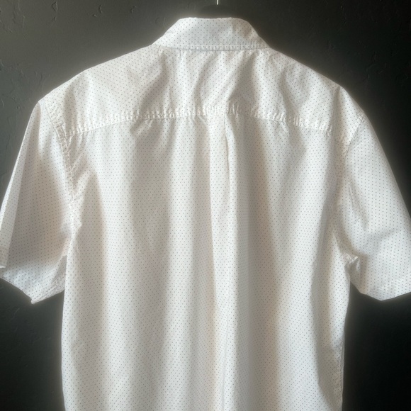 Johnnie O Shirt Mens XL White Red Polka Dot Short Sleeve Button Down
Preppy - Picture 12 of 13